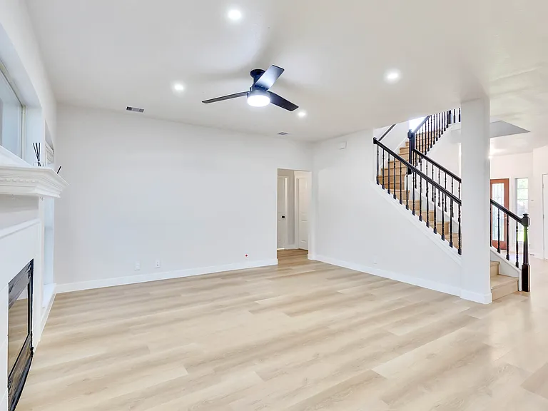 10108 Andora Dr — Photo 6