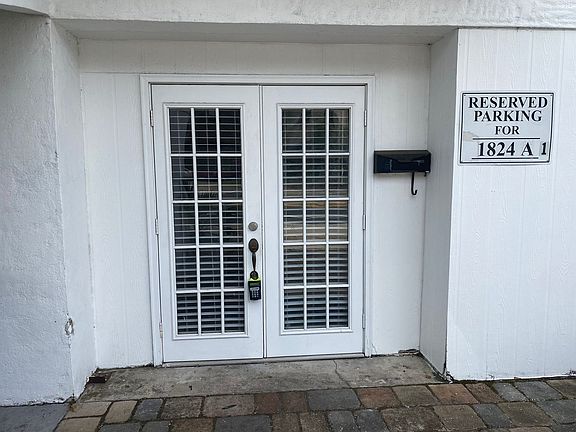 3rd image of 1824 Hendricks Ave #2