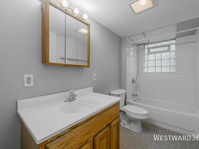 2221 Belmont Ave #SFH — Photo 18