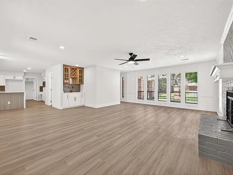 2730 Blue Glen Ln — Photo 11
