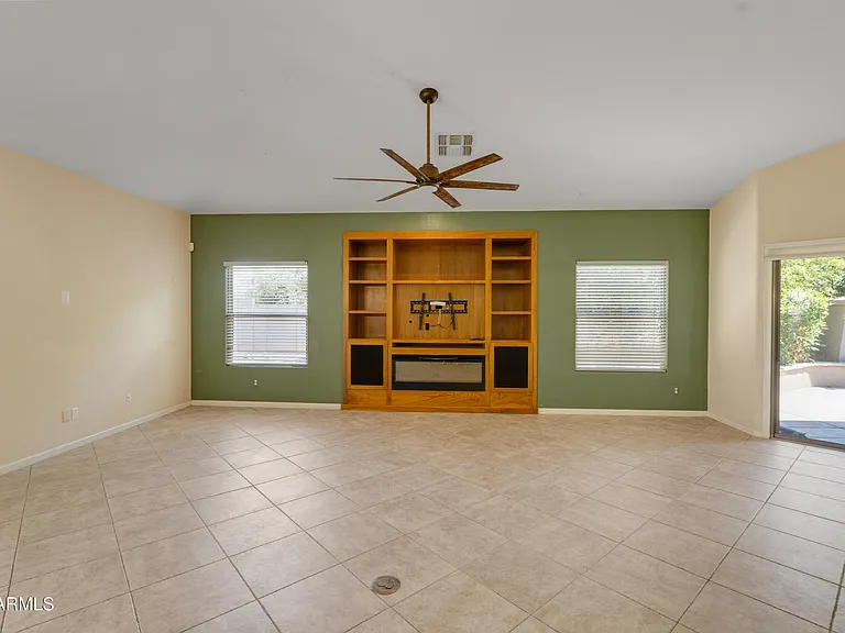 4335 E Fox Cir — Photo 27