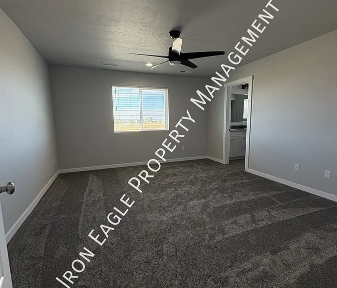 5667 S Memory Ave — Photo 25