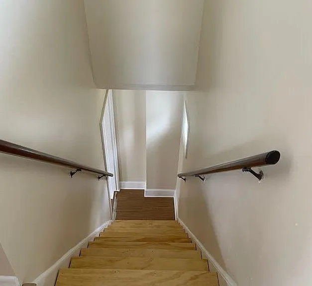 822 E Sycamore St — Photo 10
