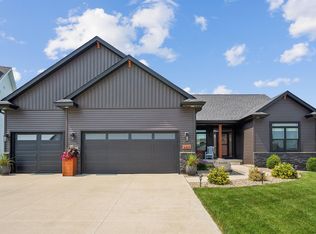 5301 Fernwood Dr, Cedar Falls, IA 50613