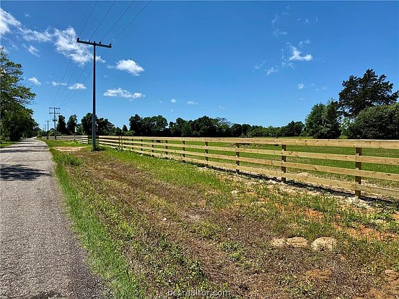 2nd image of 2 County Road 456