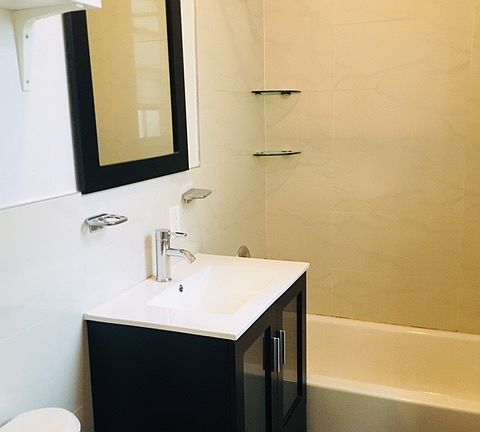 3rd image of 20-28 42nd St #1