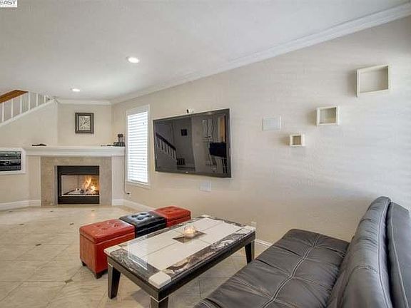 2nd image of 5127 Shalimar Cir