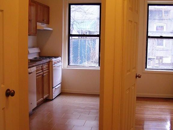 3rd image of 2273 41st St APT 7