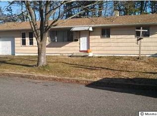 8 Parkway Blvd, Toms River, NJ 08757
