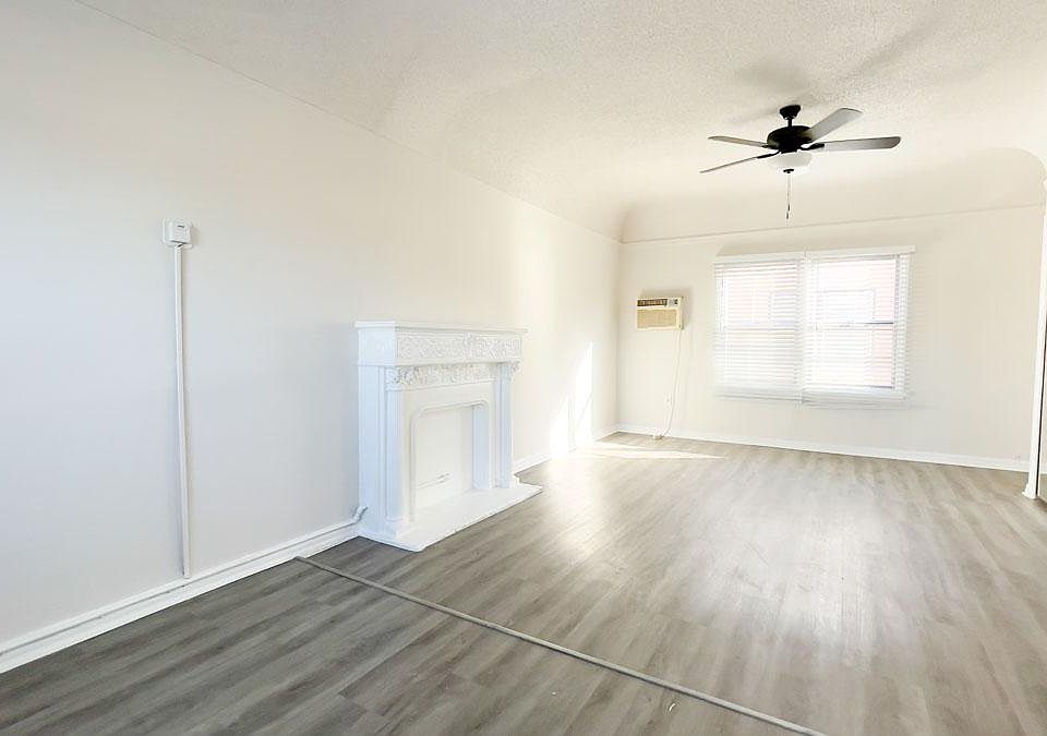 1st image of 209 S Berendo St #1/2