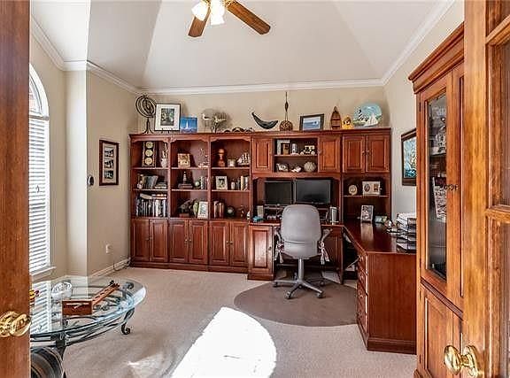 2nd image of 5914 Edgewood Dr