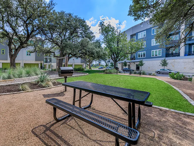 Trailside Oaks Townhomes — Photo 13