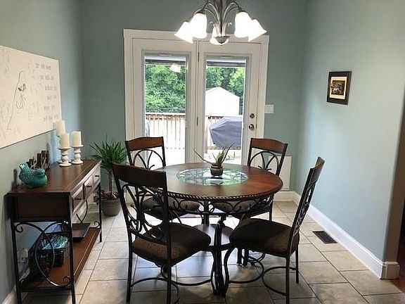 5th image of 204 Belwood Dr SE