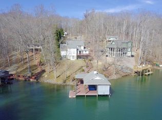 213 Driftwood Ct, Moneta, VA 24121