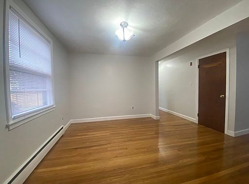 4th image of 4 Wildwood St