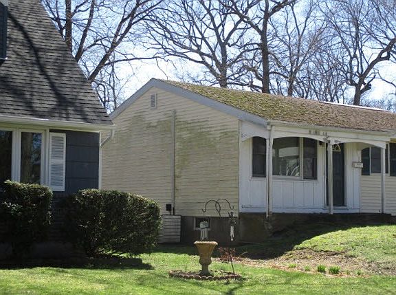 2nd image of 196 Sedgewick St