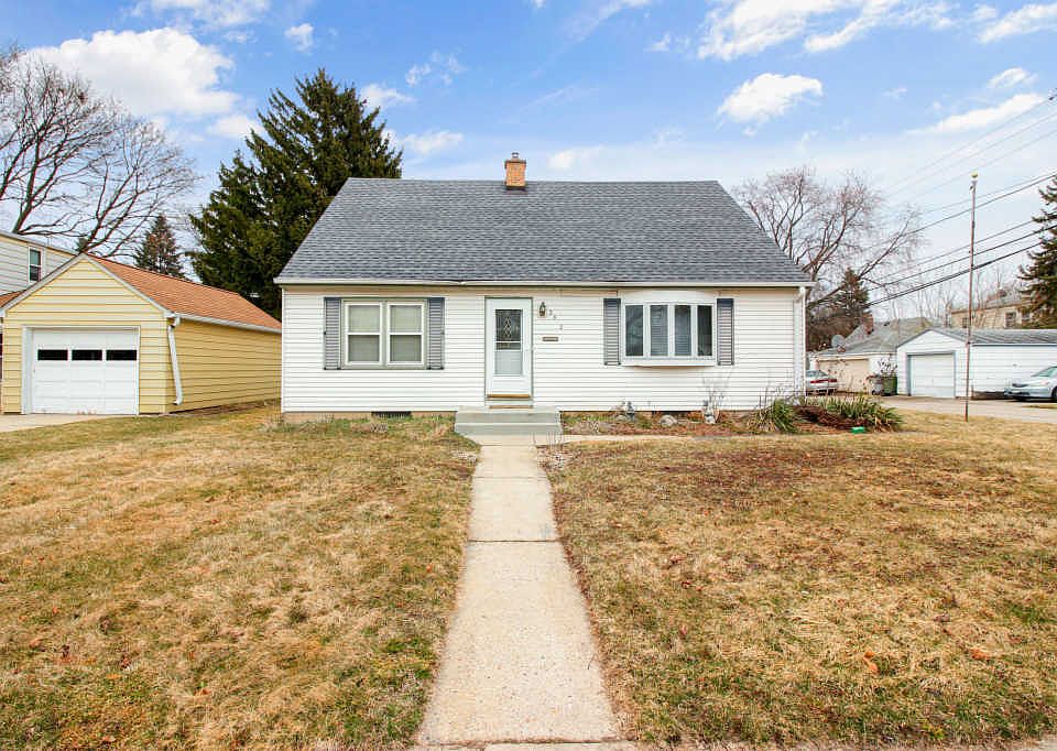 1st image of 3522 N 82nd St