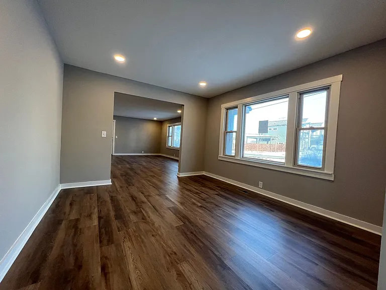 571 Stevenson St — Photo 6