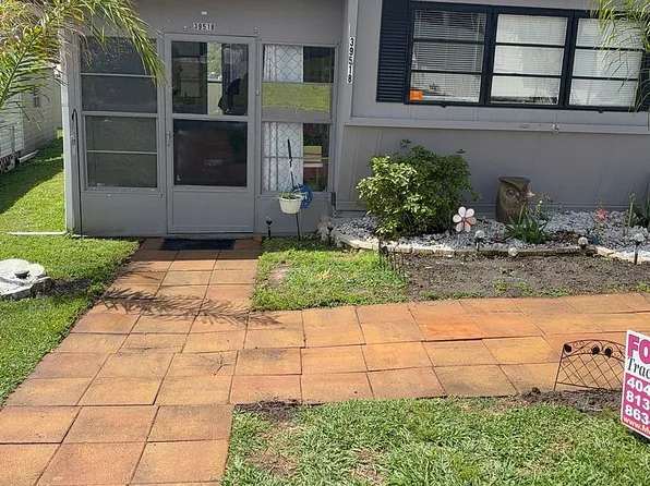 39518 Rosebush Ln, Zephyrhills, FL 33542
