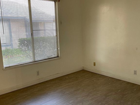 5th image of 851 Windwood Dr