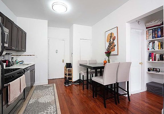 4th image of 438 Saint Nicholas Ave #4F