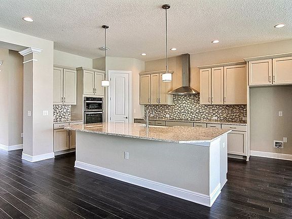 The Mirage - Kitchen