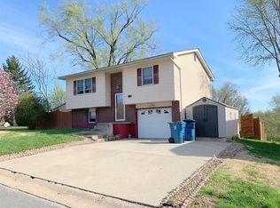 112 Walnut Ridge Dr, Bethalto, IL 62010