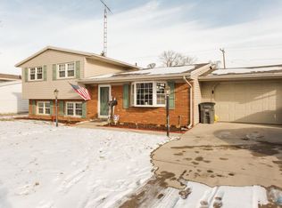 5330 Brophy Dr, Toledo, OH 43611