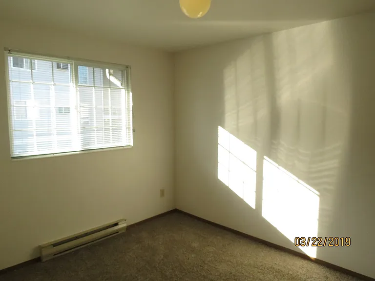 Hart Terrace Apartments — Photo 17