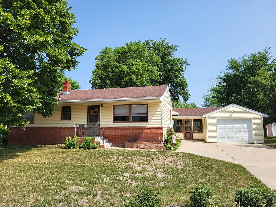 808 W 2nd Ave, Flandreau, SD 57028 MLS 11211129 Zillow