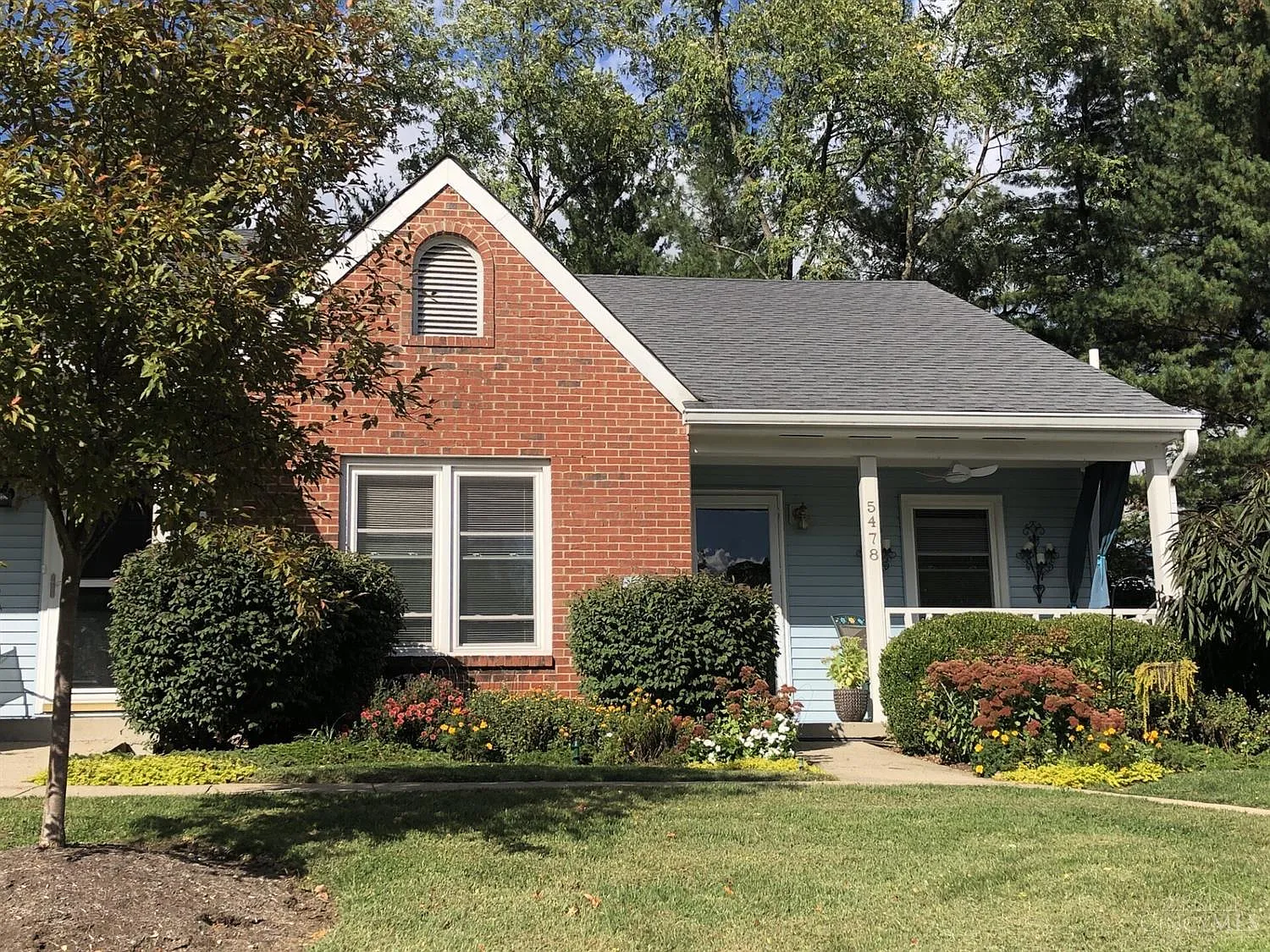 5478 Hanover Cir photo 1
