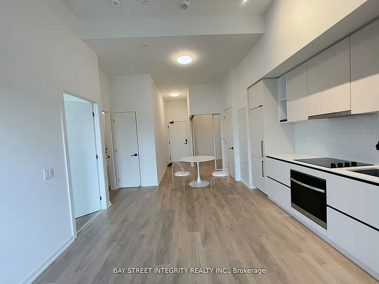 1285 Dupont St #308 — Photo 3