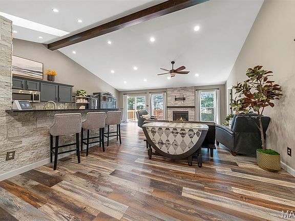 5th image of 107 Twelve Oaks Dr #1D