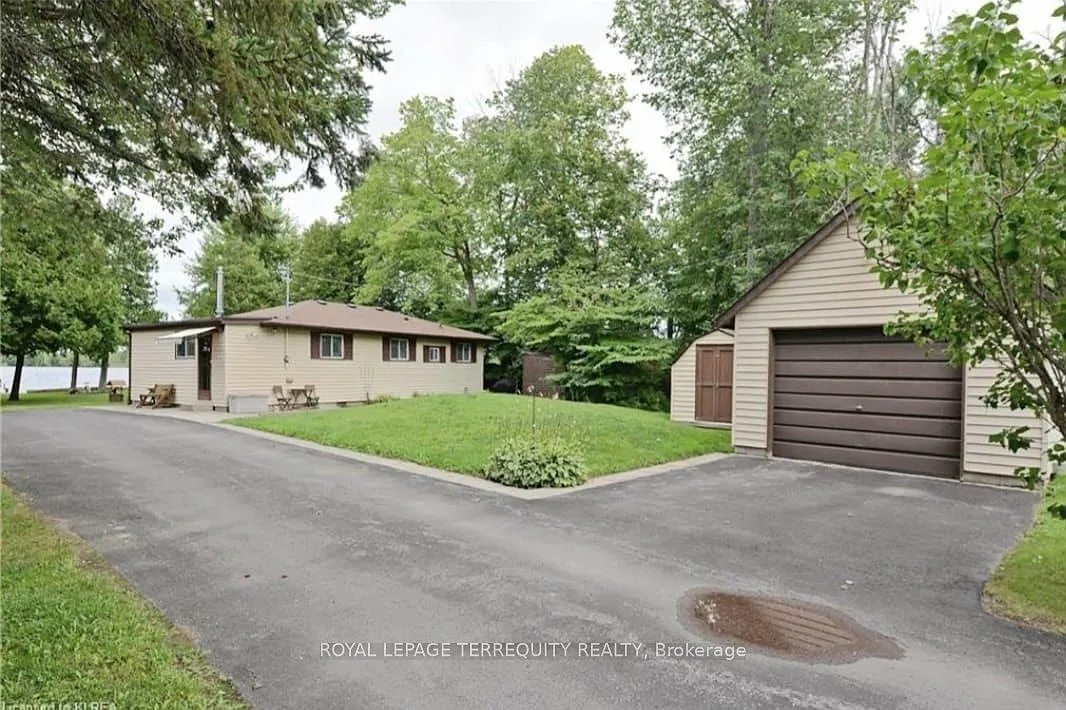 3 bed, $2,250 — Photo 4