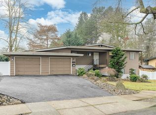 7755 SW Hillcrest Pl, Beaverton, OR 97008