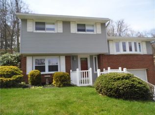 116 Wyngate Rd, Coraopolis, PA 15108