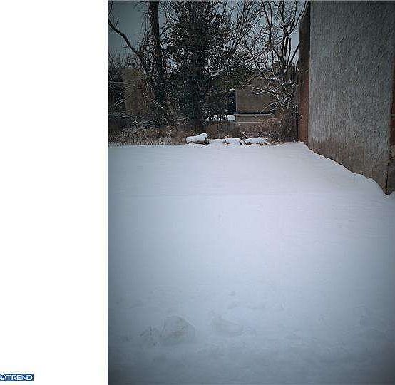 1st image of 934 W Dakota St