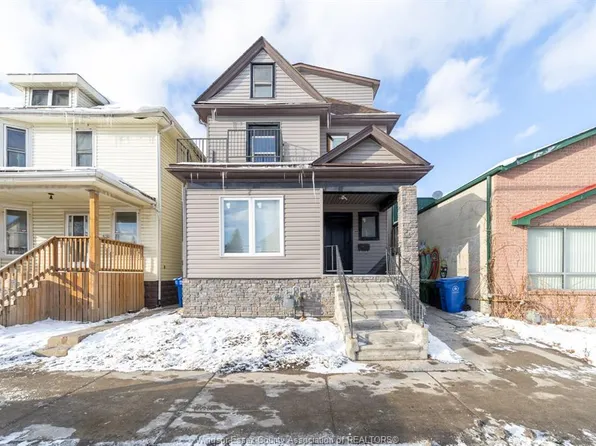 446 Wyandotte St W, Windsor, ON N9A 5X4