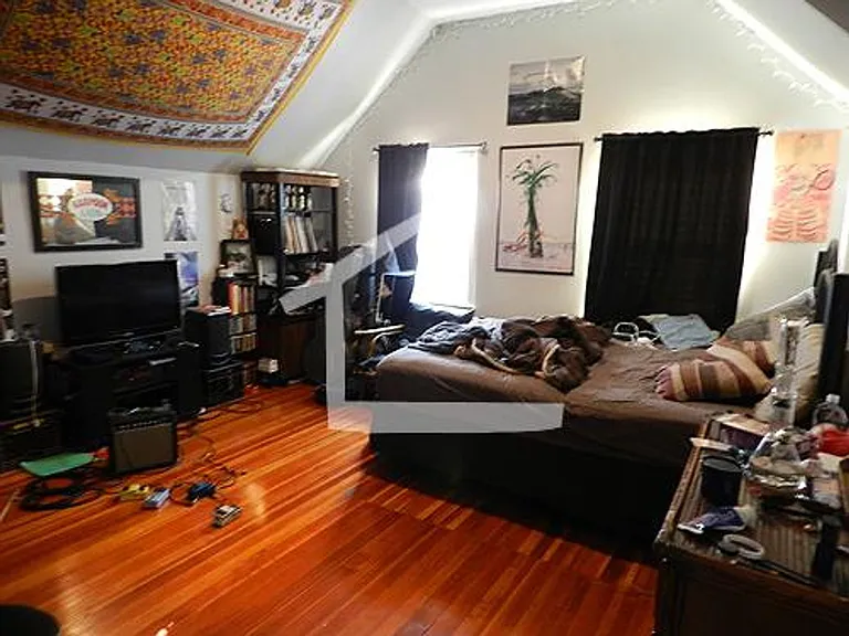 32 Long Ave #32 — Photo 8