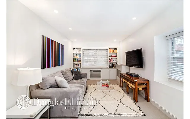 Sold by Douglas Elliman | media 14