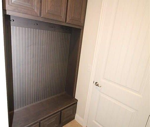 5th image of 3800 Walden Dr