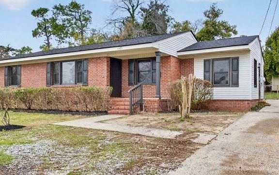 2nd image of 1621 Pendleton Road