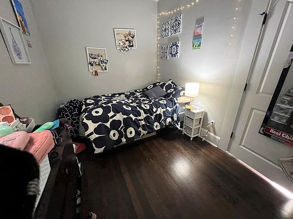 5th image of 1325 W Wrightwood Ave APT 3F