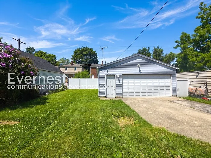 749 Racine Ave — Photo 22