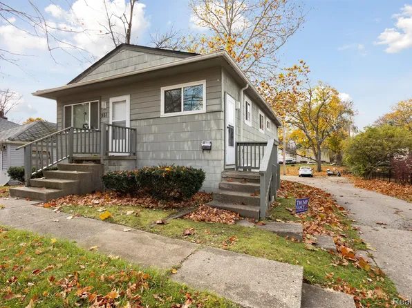 551 Lexington Ave, East Lansing, MI 48823