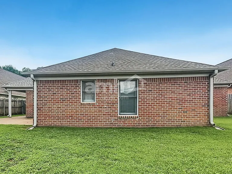 1466 Far Dr — Photo 16