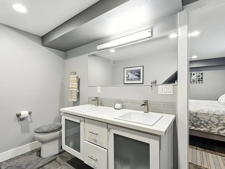2407 E Mill Plain Blvd — Photo 21