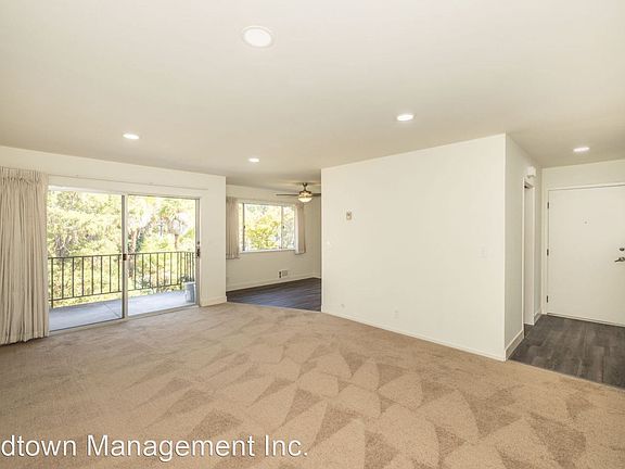 3rd image of 3820 Park Blvd #18