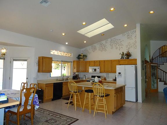 3rd image of 5639 E Hillery Dr