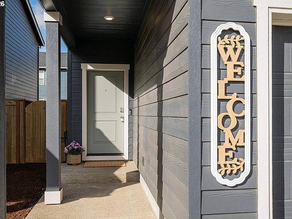 3rd image of 2938 Fenya St